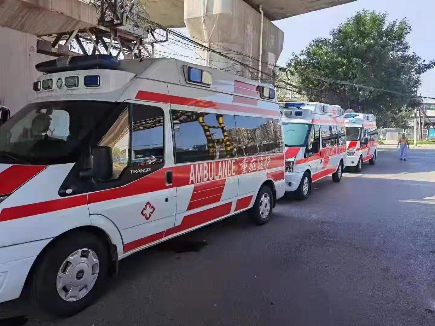 穆棱市救护车出租